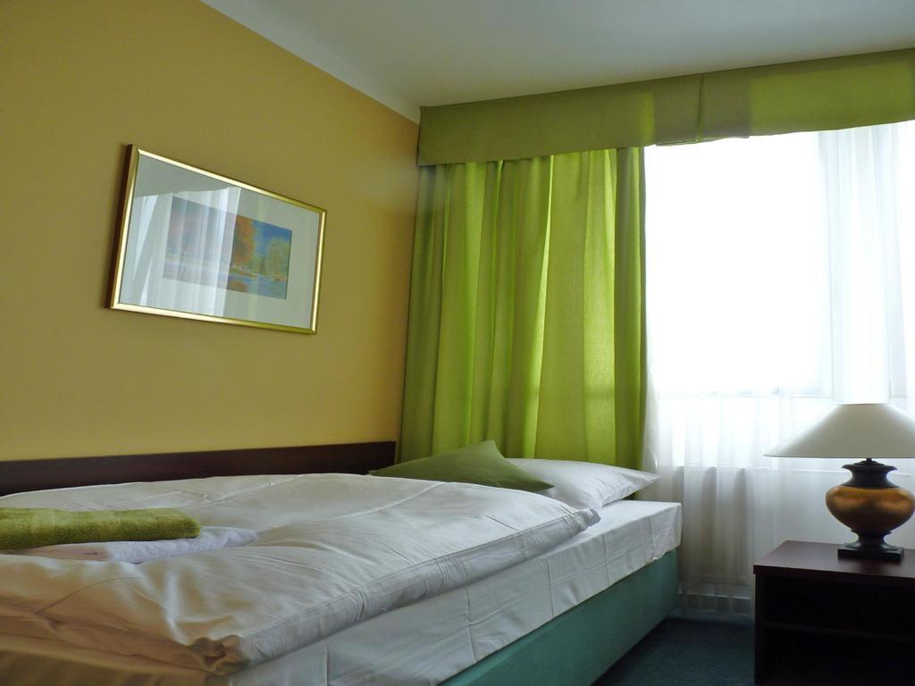 Hotel & Hostel Florian Praha Eksteriør bilde